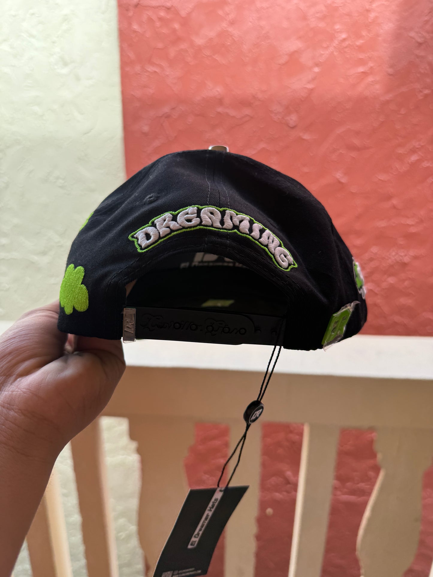 Dreamer hats número 272/3000